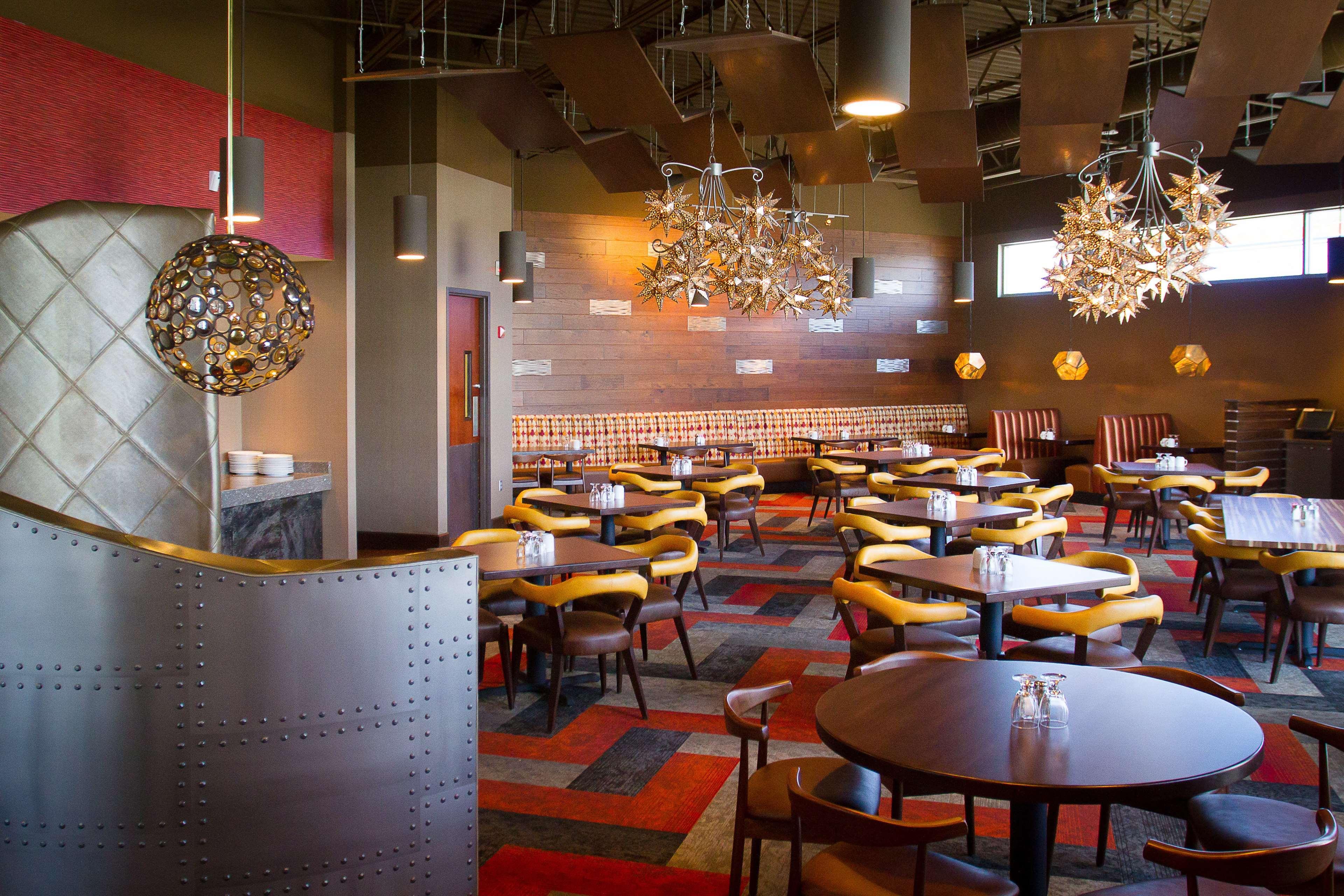 Doubletree By Hilton Omaha Southwest, Ne Hotell Exteriör bild
