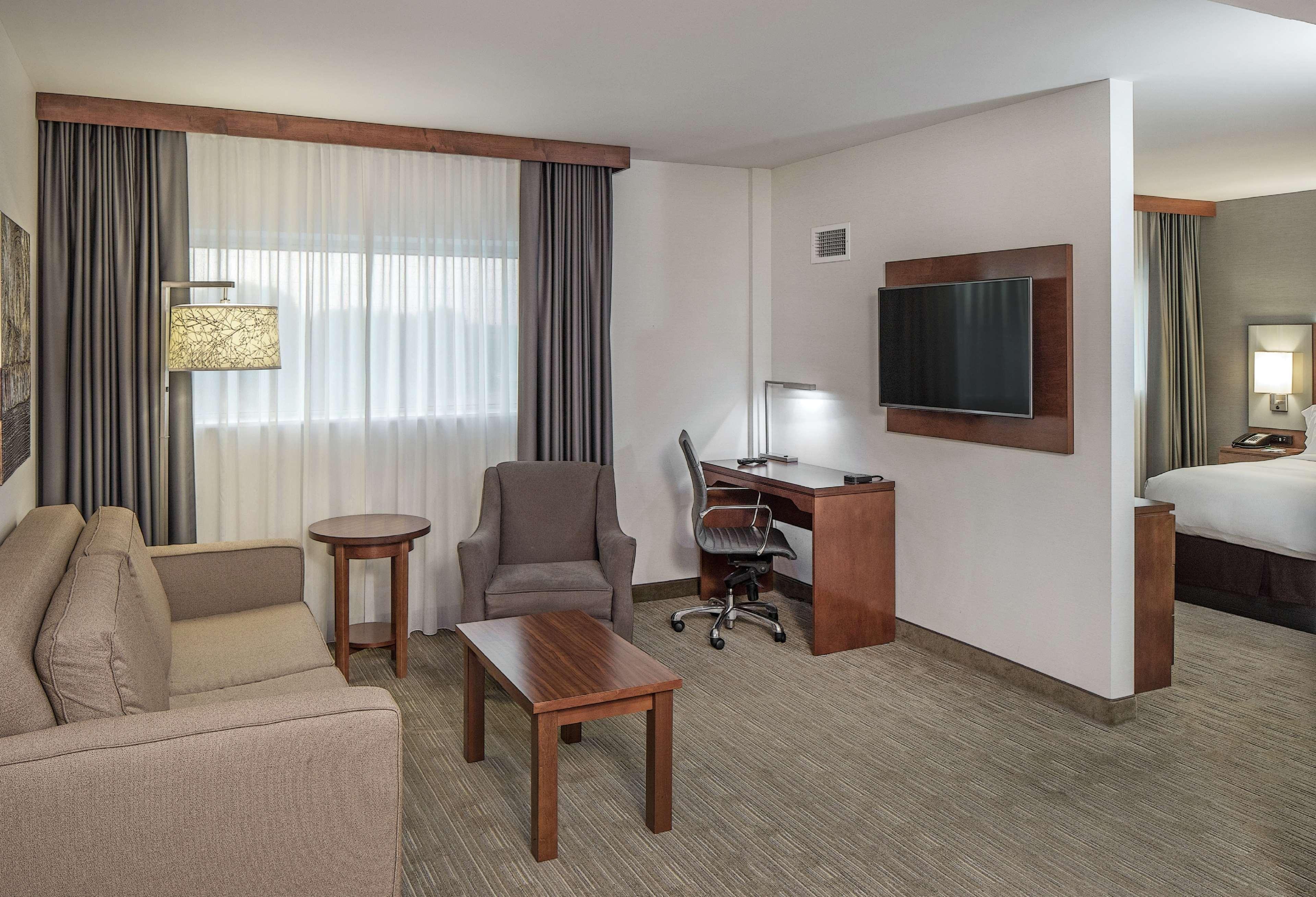 Doubletree By Hilton Omaha Southwest, Ne Hotell Exteriör bild
