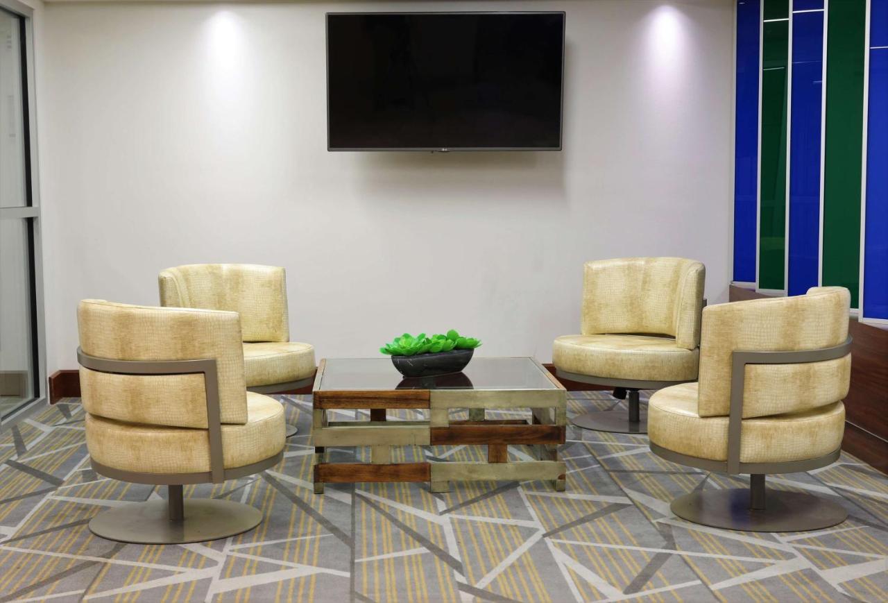 Doubletree By Hilton Omaha Southwest, Ne Hotell Exteriör bild