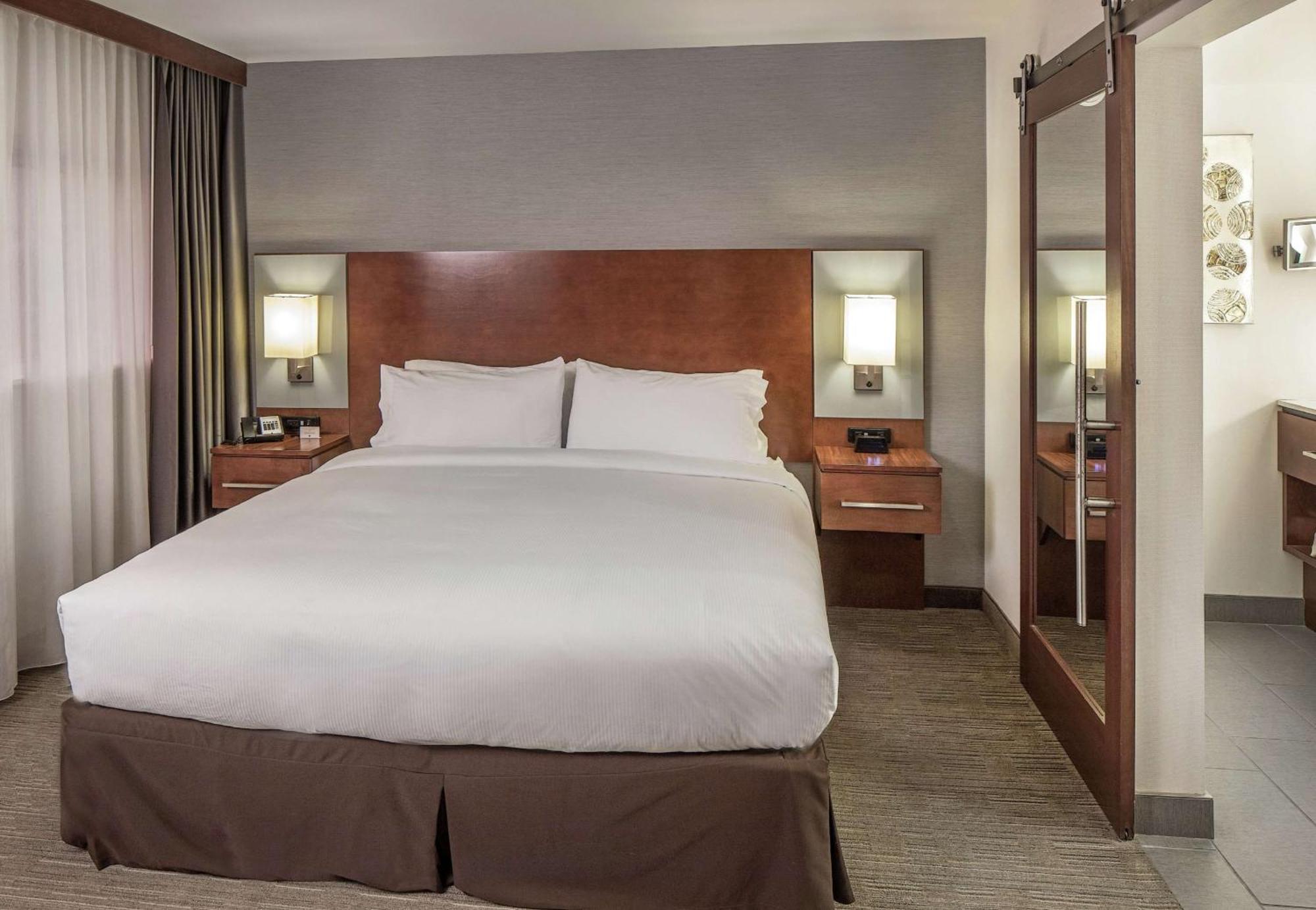 Doubletree By Hilton Omaha Southwest, Ne Hotell Exteriör bild
