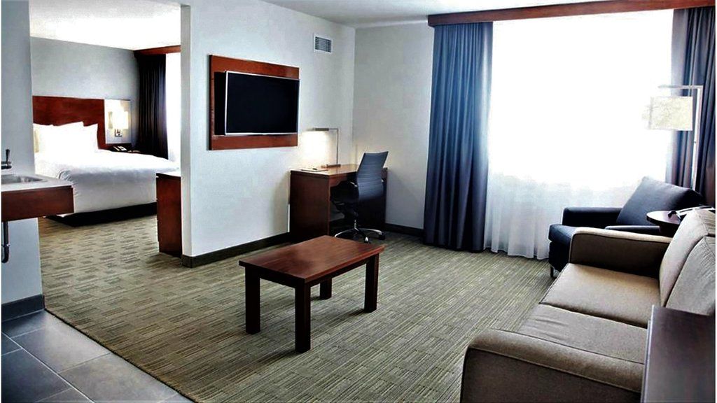 Doubletree By Hilton Omaha Southwest, Ne Hotell Exteriör bild